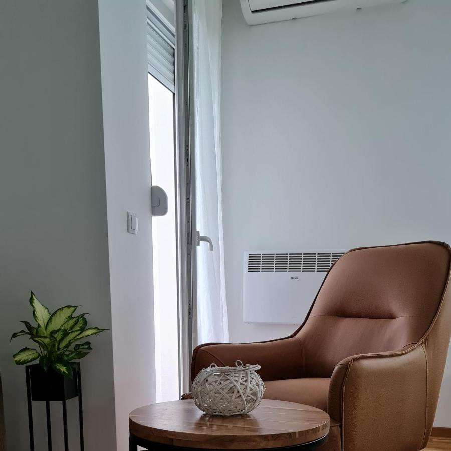 Apartman Tim Lux 1 Vrnjačka Banja エクステリア 写真