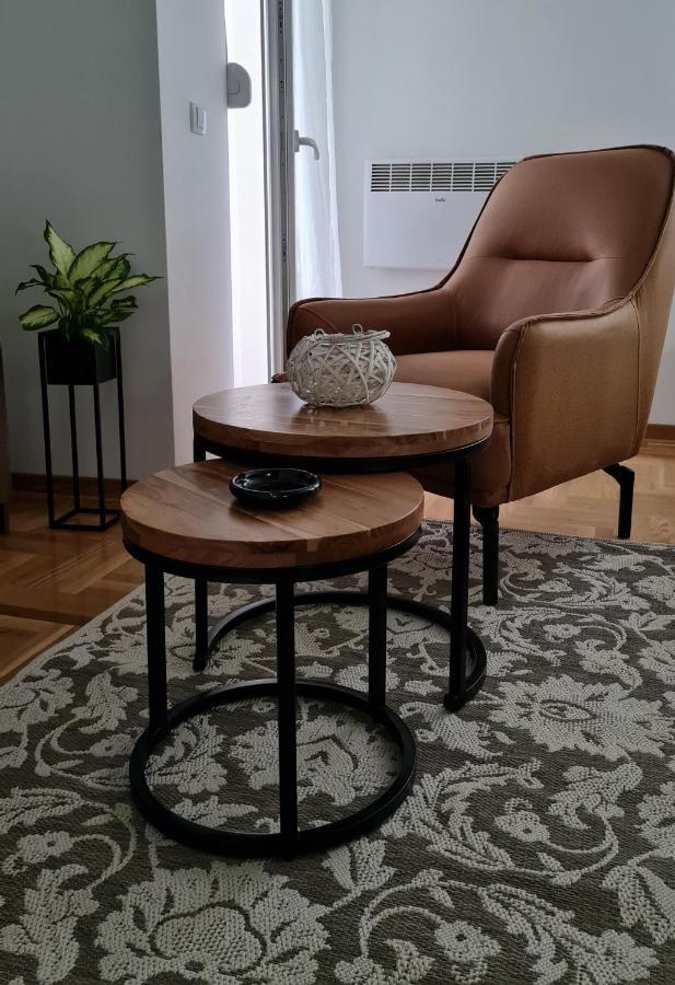 Apartman Tim Lux 1 Vrnjačka Banja エクステリア 写真